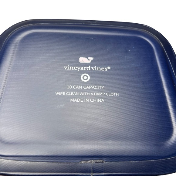 NWOT Limited Edition Vineyard Vines x Target Navy Padded Shoulder Sling Cooler - Picture 14 of 16